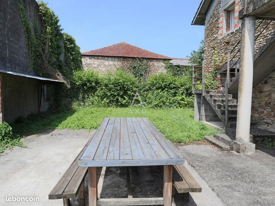 Maison 8 pièces 315 m² - Labastide-Villefranche 64270 (image principale 1)