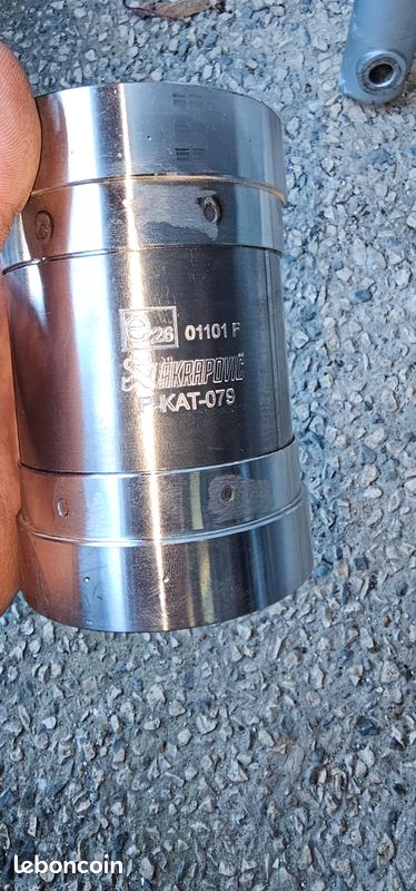 Catalyseur Akrapovic mt07 neuf (image 1)