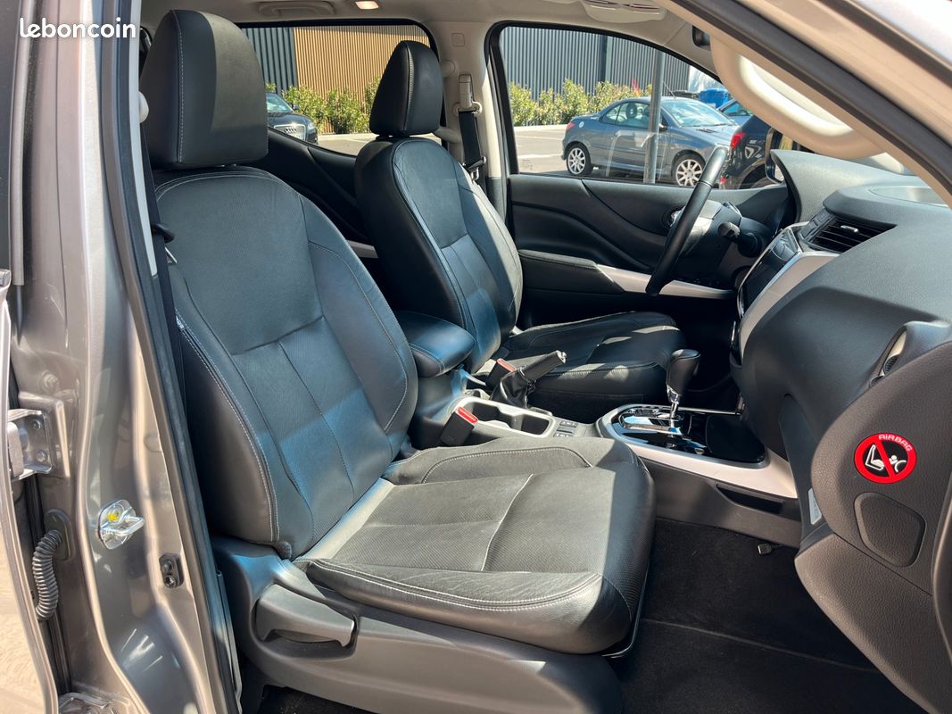 Nissan np300 navara premium edition 190ch double cab 2.3 dci 4wd bva - toit ouvrant - camera 360 - carplay (image 7)