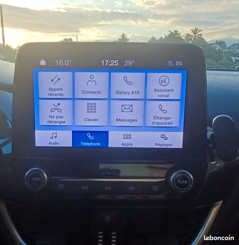 Ford fiesta 1.0l scti 125 ch mhev hybrid st line + radar de recul (image 15)