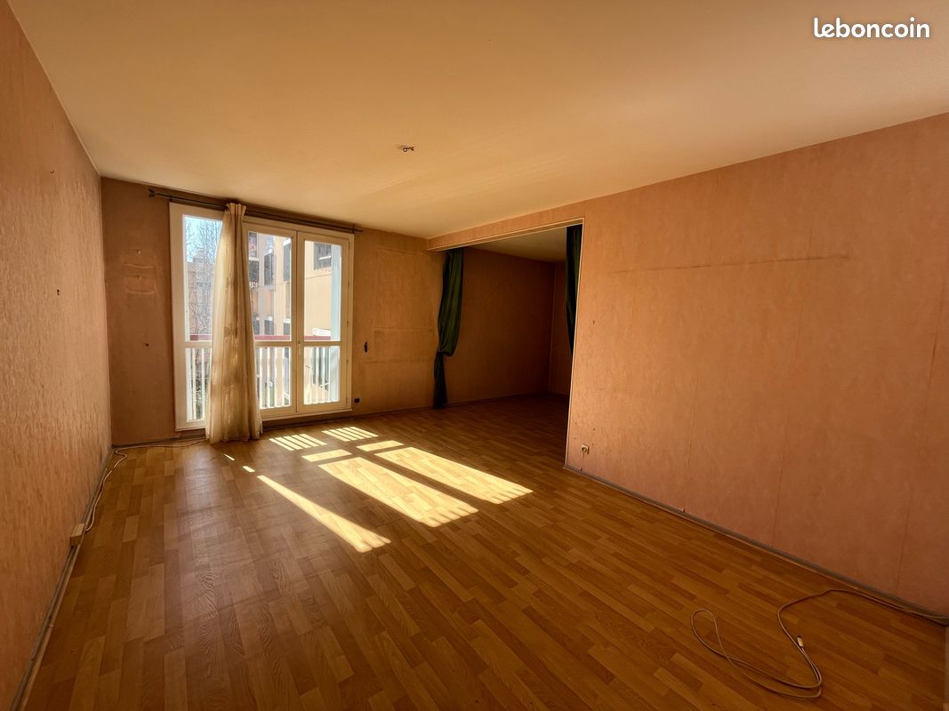 Appartement 4 pièces 83 m² · à Aix-en-Provence · 83 m² · 235 000 €