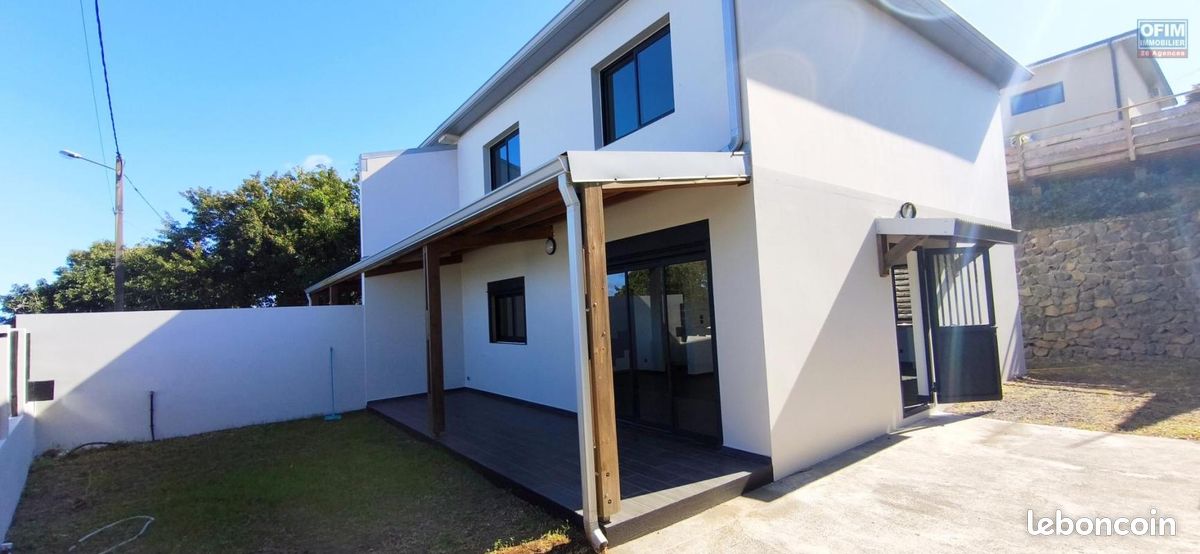 Maison 4 pièces 101 m² · à Petite-Île · 101 m² · 1 637 €
