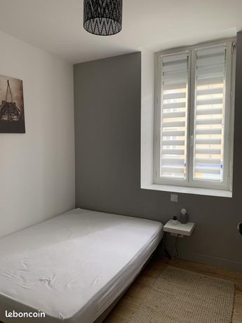 Chambre 1 pièce 9 m² — 6