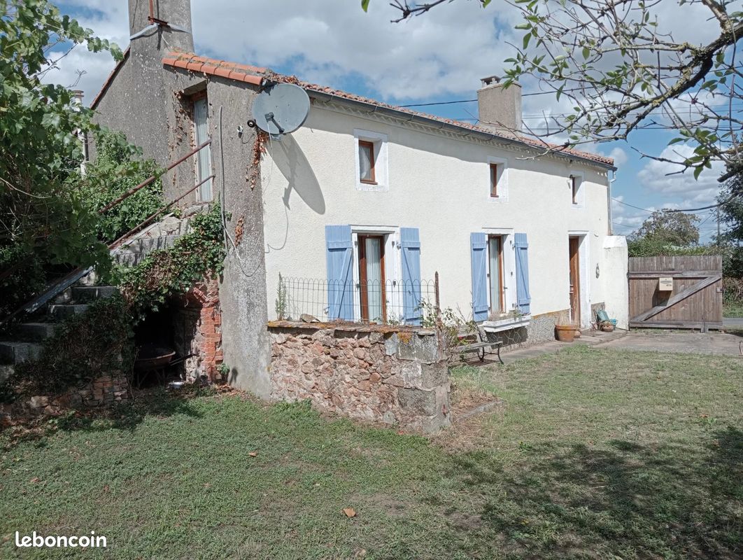 Maison 5 pièces 78 m² · à Argentonnay · 78 m² · 95 000 €