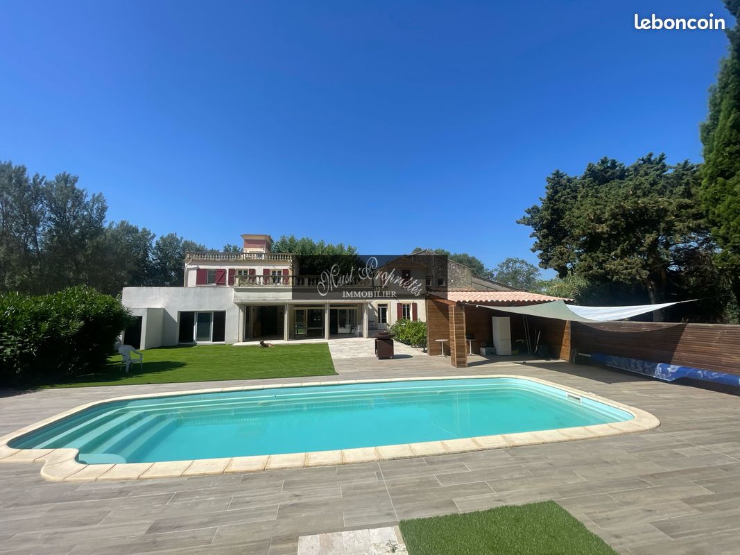 Maison 20 pièces 1465 m² · à Narbonne · 1 465 m² · 895 000 €