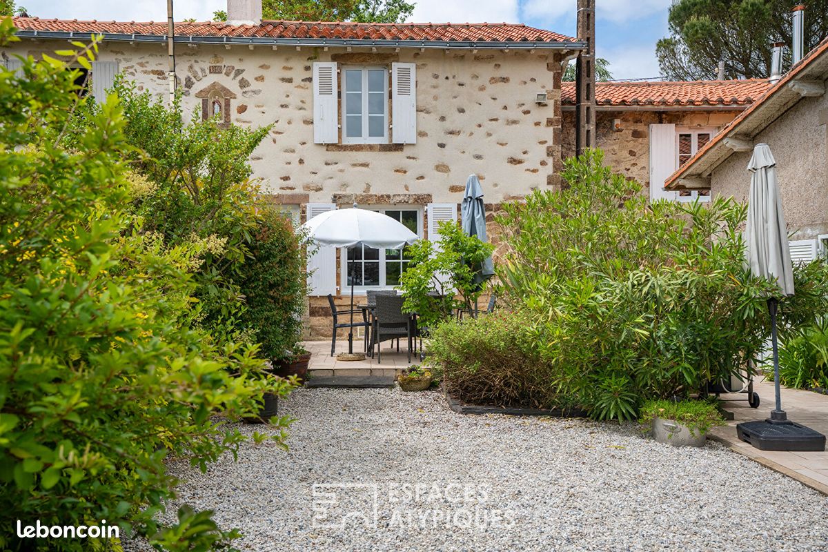 Maison 9 pièces 218 m² · à Château-Thébaud · 218 m² · 650 000 €