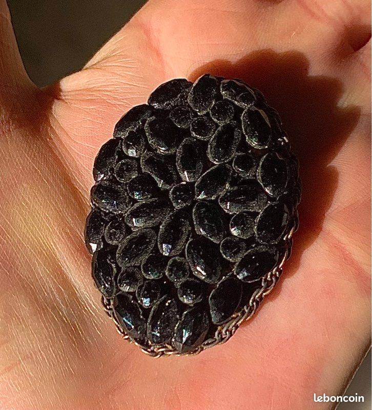 Ancienne broche en cristaux noirs vintage (image 4)