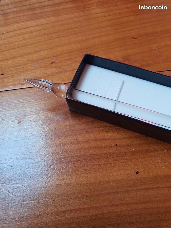 "Stylo" plume en verre (image 2)