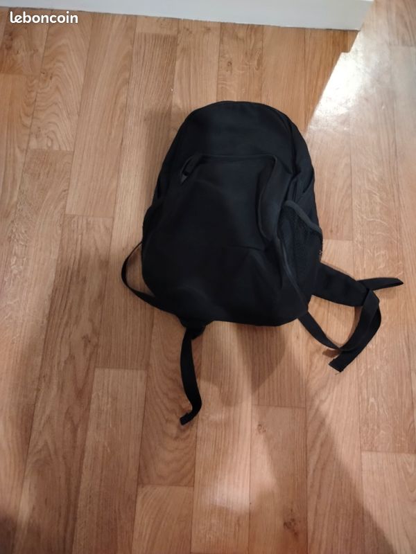 Petit sac a dos noir (image 3)