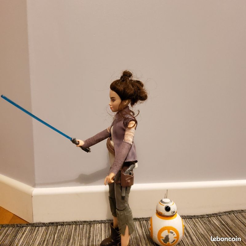 Poupée Rey Star Wars Forces of Destiny (image 2)