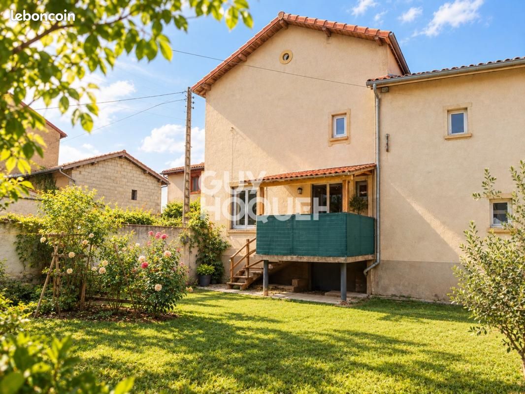 Maison 4 pièces 65 m² · à Sail-sous-Couzan · 65 m² · 90 000 €