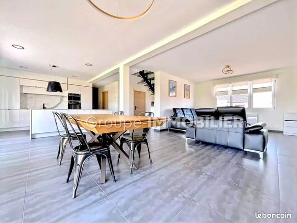 Propriété 4 pièces 150 m²