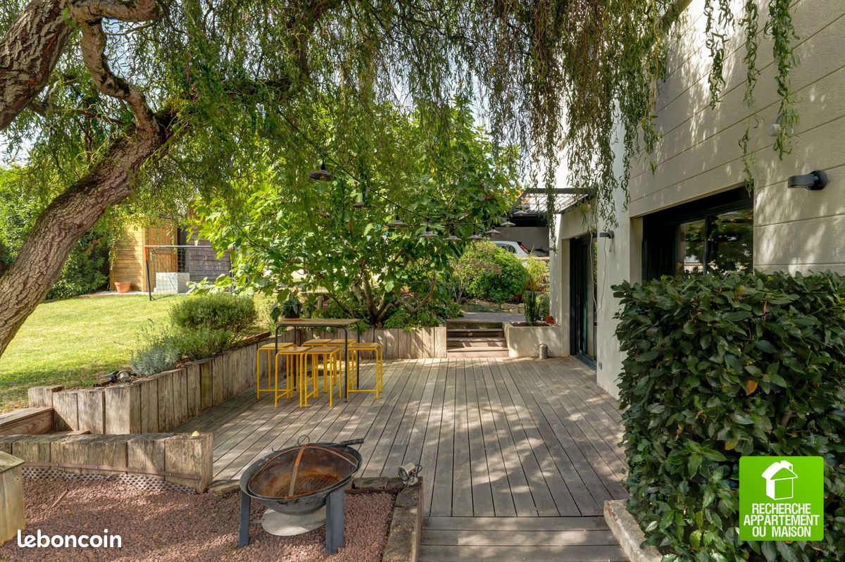 Maison 7 pièces 196 m² · à Craponne · 196 m² · 675 000 €