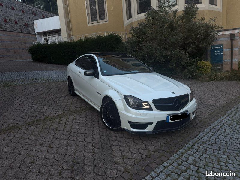Mercedes c63 amg performance (image 1)