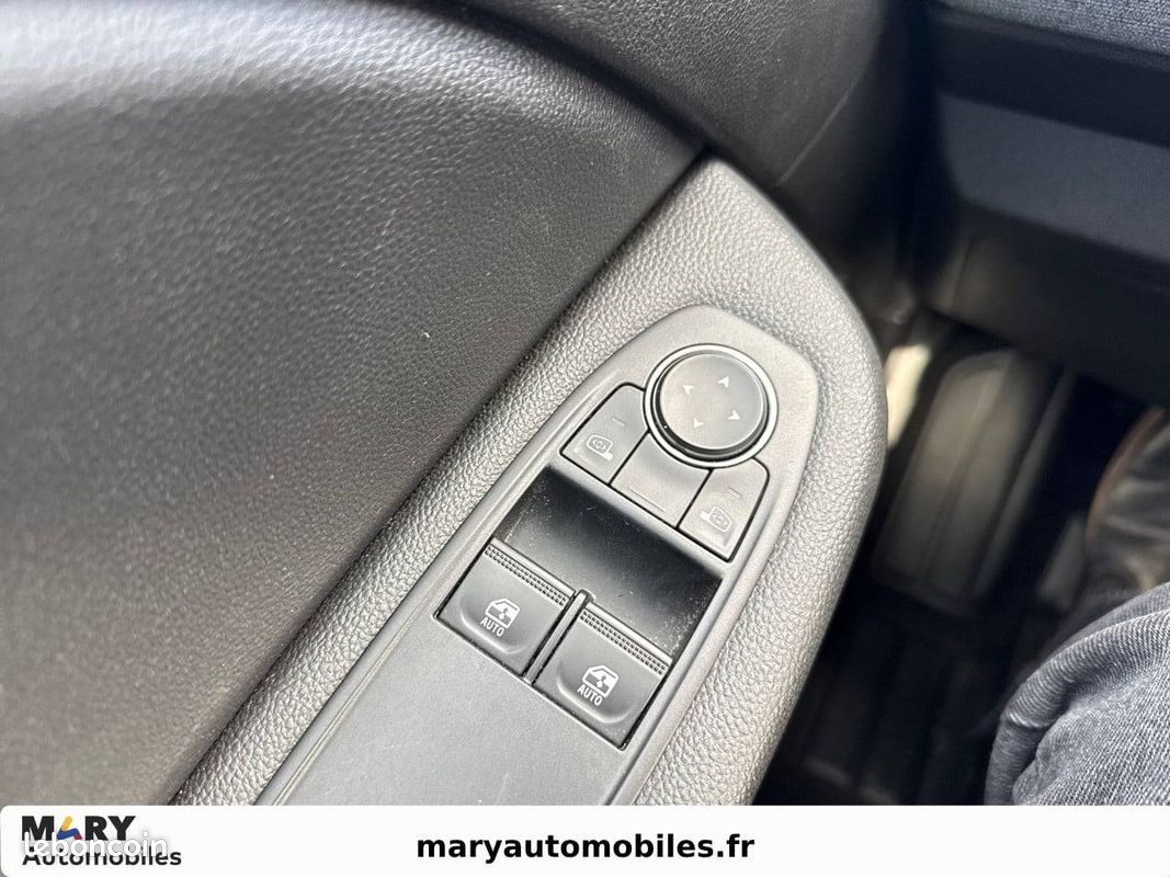 RENAULT Clio Blue dCi 100 Evolution (image 16)