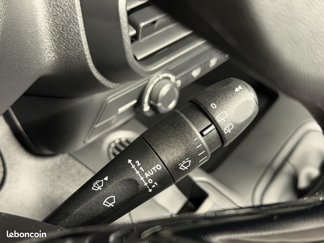PEUGEOT PARTNER M 650KG 1.5 BlueHDi 130 Pack Premium Connect (image 42)