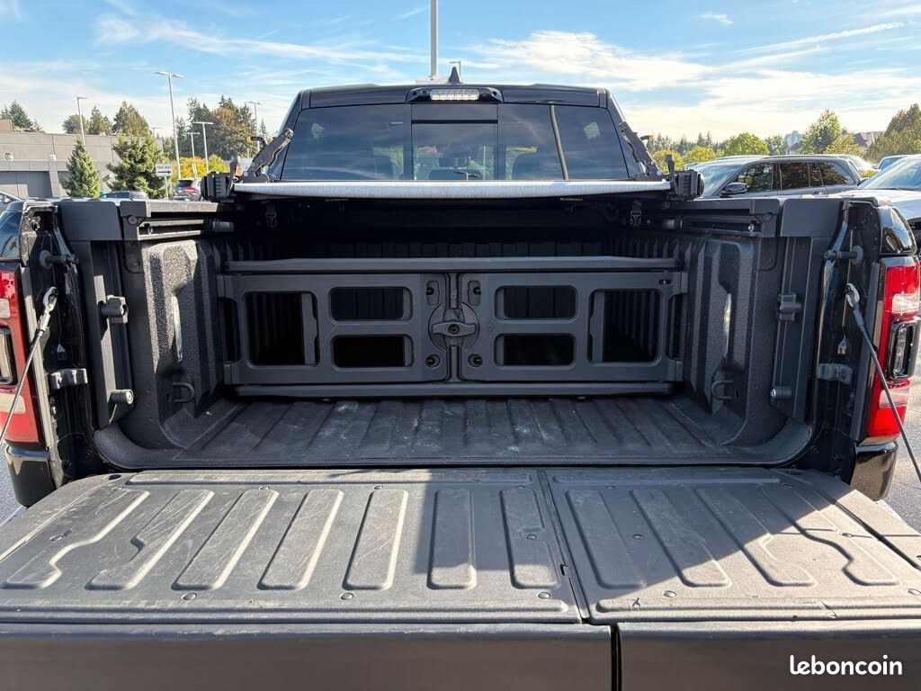 Dodge Ram 1500 V8 5,7L Limited Night Edition 2024 (image 13)