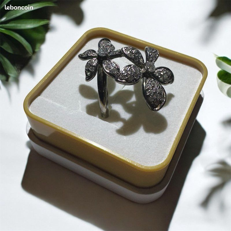 Bague argent massif 925 + multiples pierres 2 fleurs (image 1)