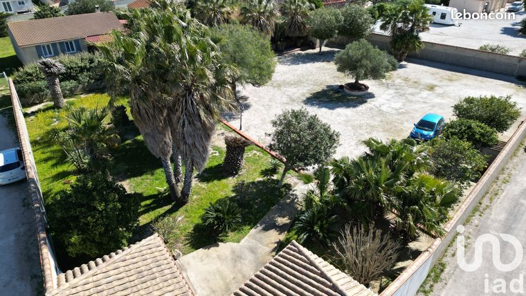 Terrain 1391 m² Pia