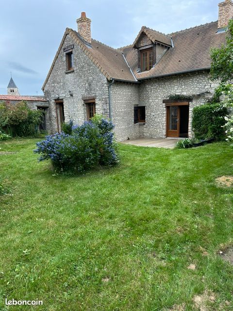 Maison 4 pièces 141 m² · à Oinville-Saint-Liphard · 141 m² · 215 000 €