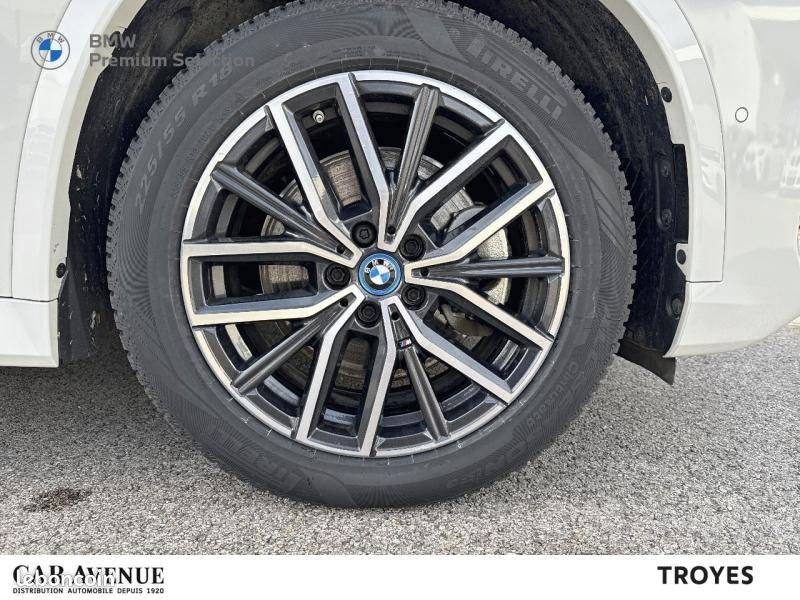 BMW iX1 xDrive30 M Sport (image 16)