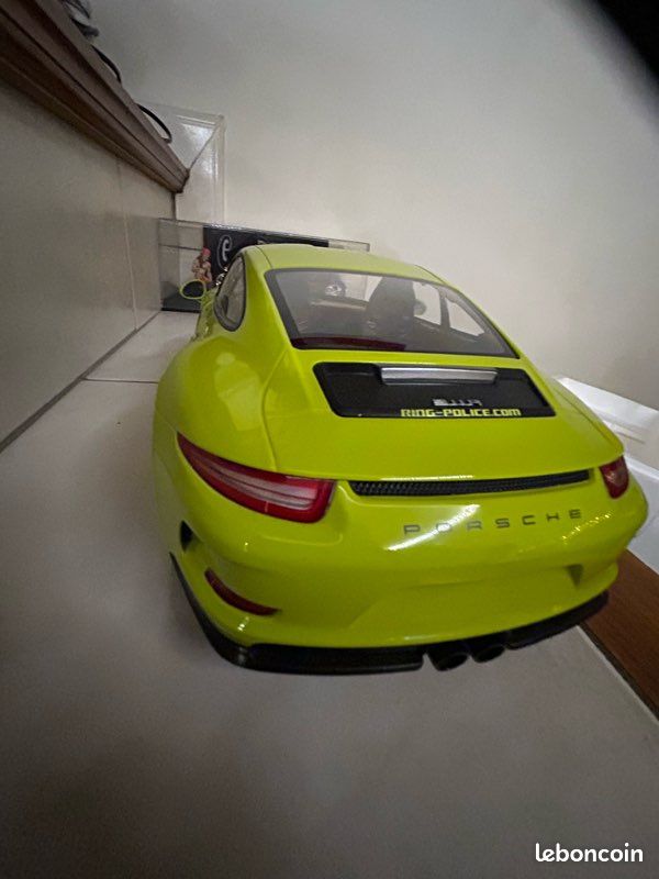 Porsche 911 1/12 (image 4)
