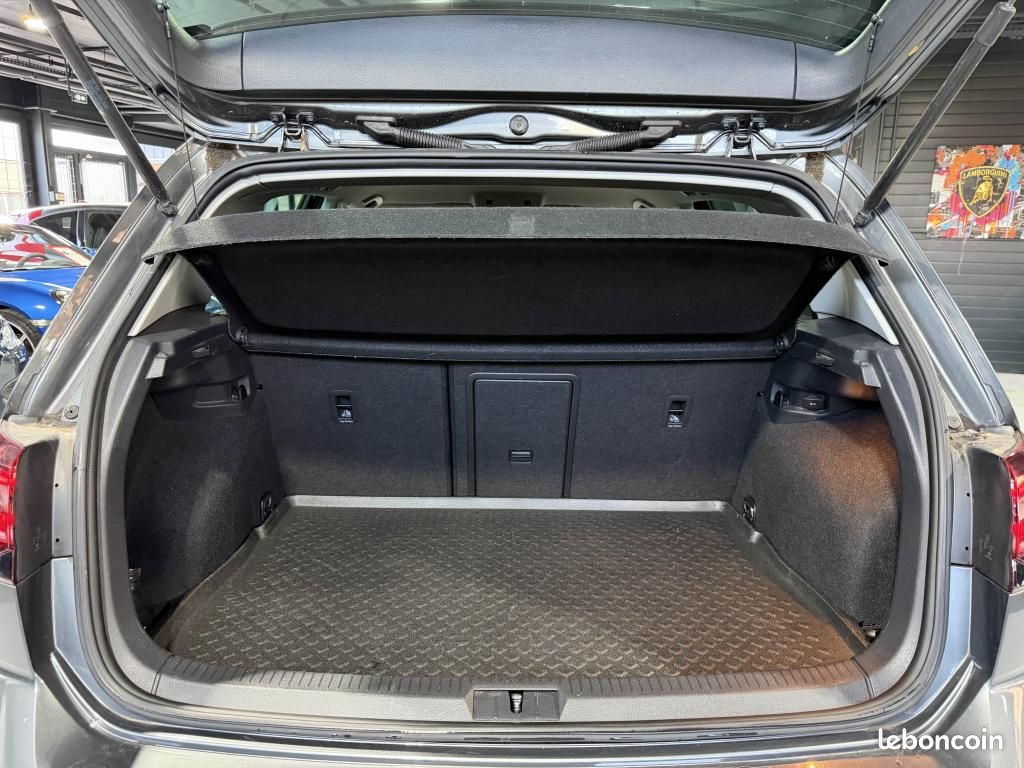 VOLKSWAGEN GOLF 7 2.0 TDI 150 ch DSG 7 R line PHASE 2 (image 25)