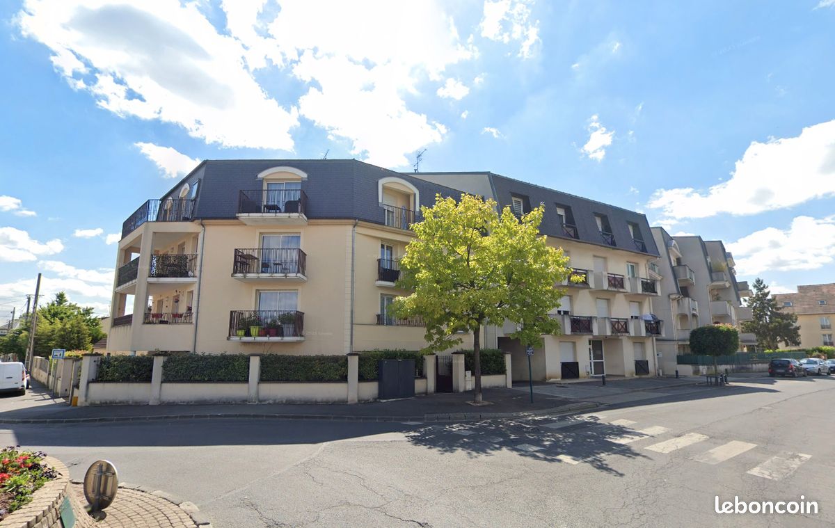Appartement 1 pièce 29 m² · à Pontault-Combault · 29 m² · 645 €