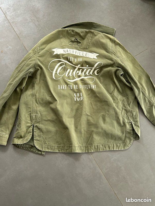 Veste femme kaki avec logo tête de mort (image 4)
