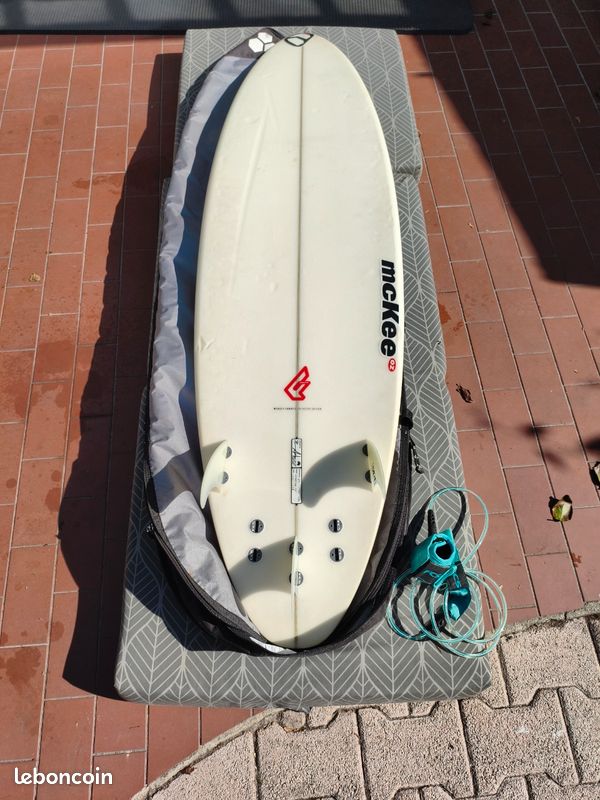 Surf Board (image 3)