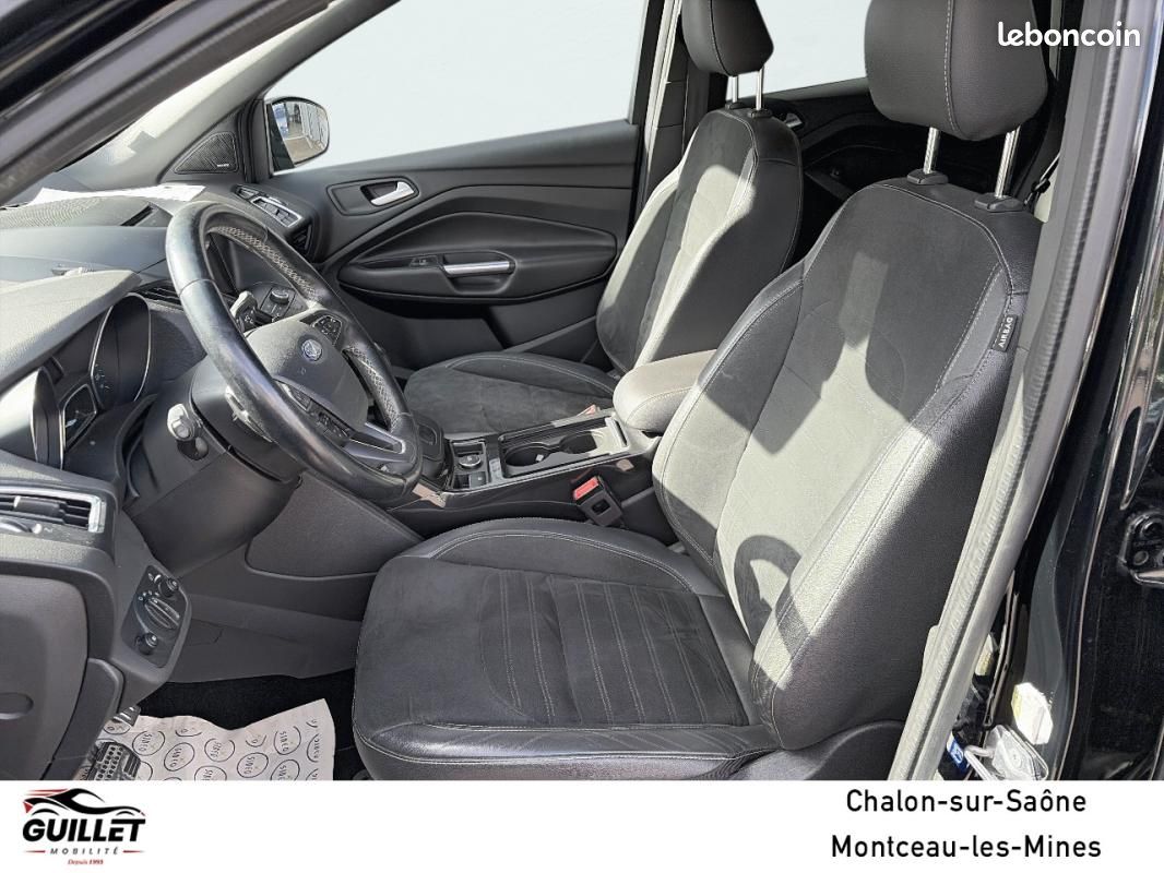 Ford Kuga 1.5 EcoBoost 182 S&S 4x4 BVA6 ST-Line (image 9)