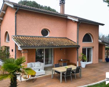 Maison 812 000 € - 295 m²