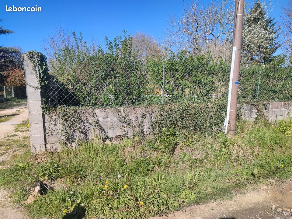 Terrain 800 m² Ambares Et Lagrave · à Ambarès-Et-Lagrave · 140 000 €