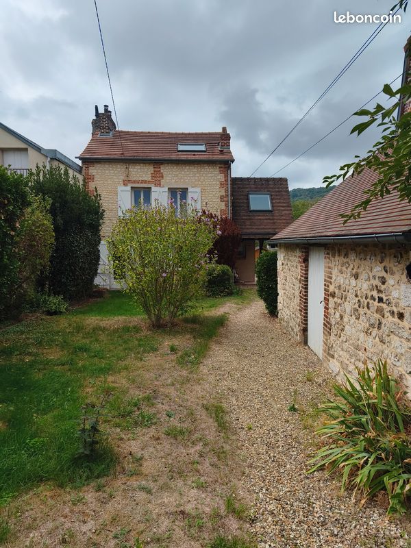 Maison 6 pièces 155 m² · à Saint-Aubin-lès-Elbeuf · 155 m² · 235 000 €