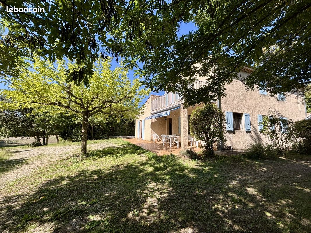 Maison 8 pièces 180 m² · à Grignan · 180 m² · 504 000 €