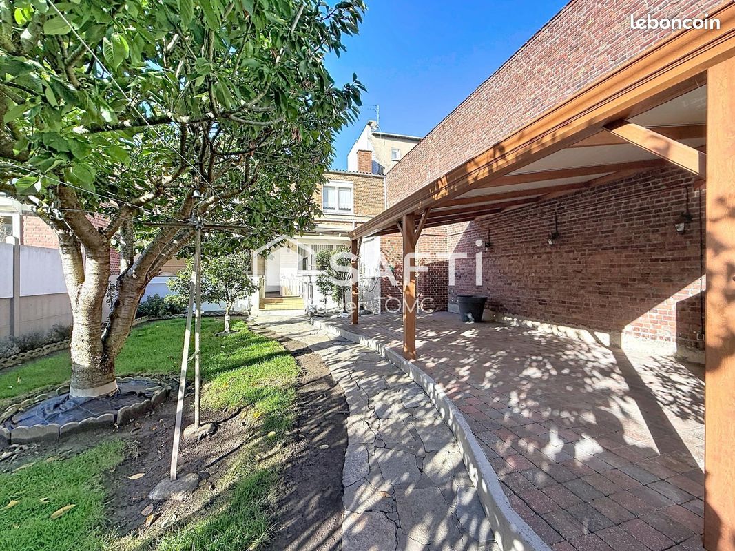 Maison 5 pièces 166 m² · à Lens · 166 m² · 245 000 €