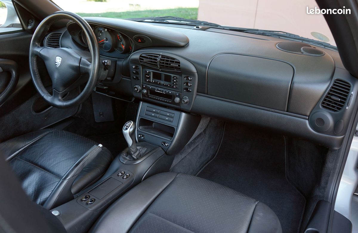 Porsche 996.1 Carrera Boite Mécanique Gris Arctique Intérieur Cuir noir Sièges Chauffants Phares Xénon (image 8)
