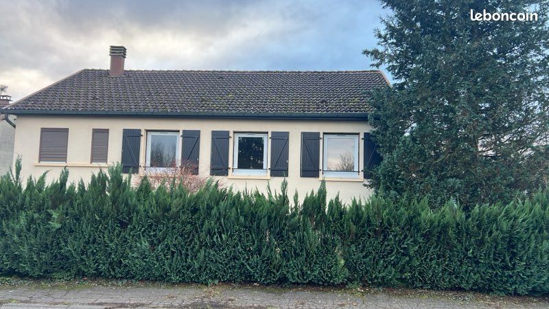 Maison 5 pièces 100 m² · à Saint-Sauveur · 100 m² · 1 000 €/mois