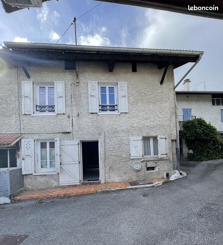 Maison 7 pièces 120 m² · à Claix · 119,6 m² · 929 €/mois