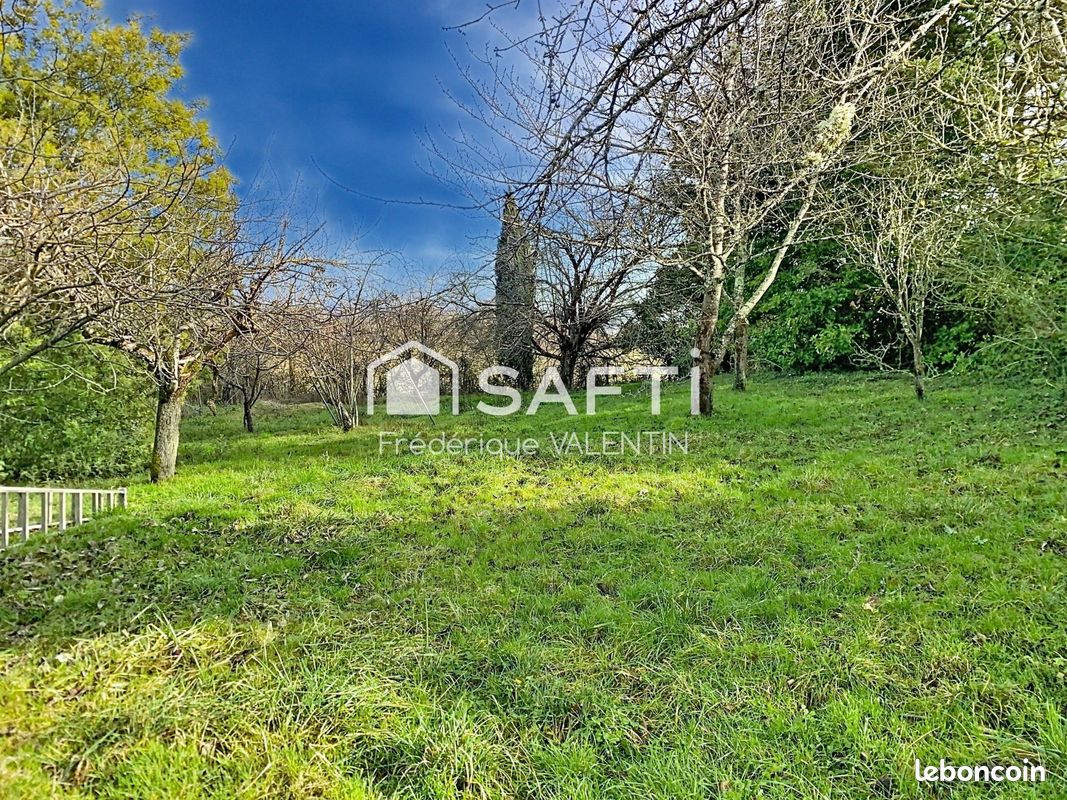 Terrain 562 m² · à Verfeil · 562 m² · 154 300 €