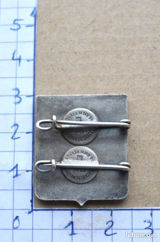 Insigne SKI MONTAGNE Académie de Paris métal doré FD Vintage