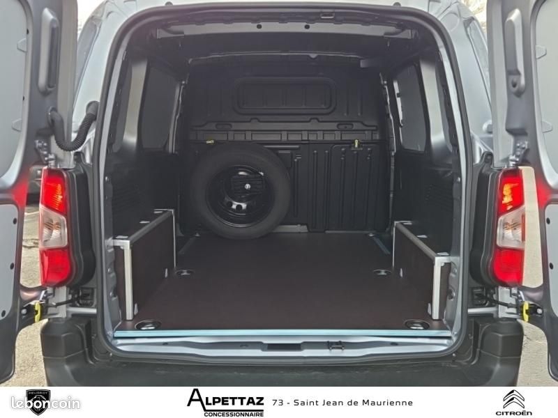 Citroen Berlingo Van DANGEL 4X4 Taille M Diesel 130ch EAT8 Pack Premium Connect (image 8)