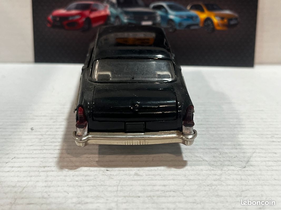 Miniature Russie SB 1/43 – Gaz 13 Chaika Noire, Bon état Sans Boîte