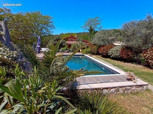 Maison 5 pièces 150 m² · à Carnoules · 150 m² · 499 000 €