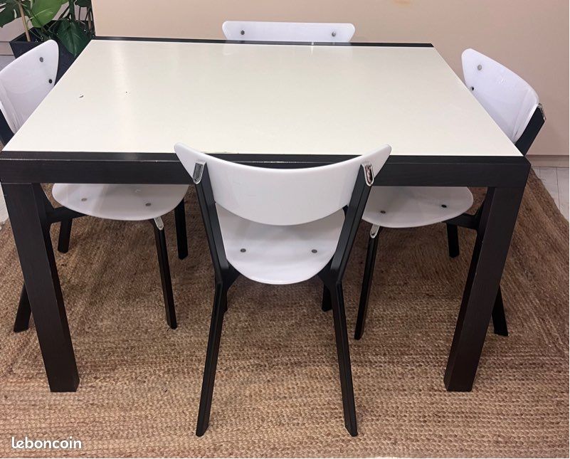 Table et chaises (image 2)