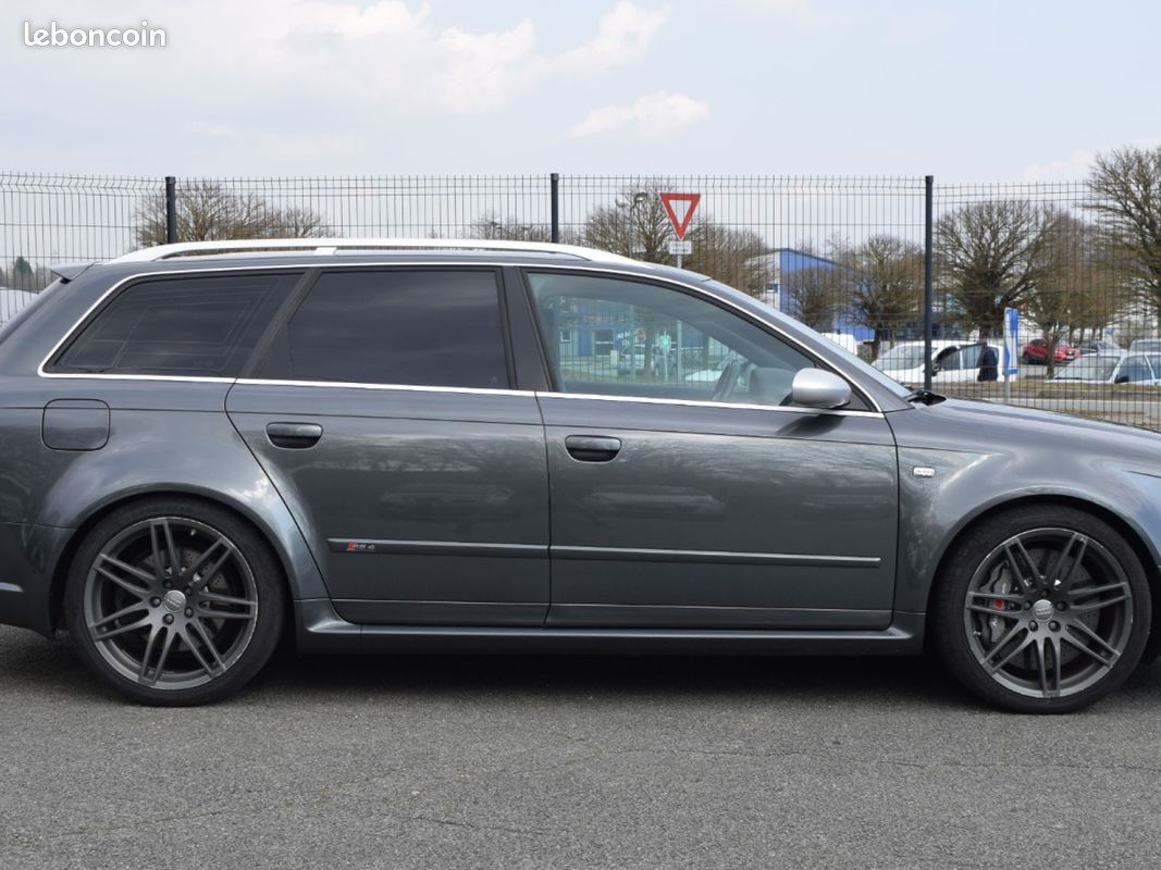 Audi rs4 avant b7 4.2 v8 420cv quattro bvm6 / pack f1 / pack carbone / disques ceramique / systeme bose (image 7)