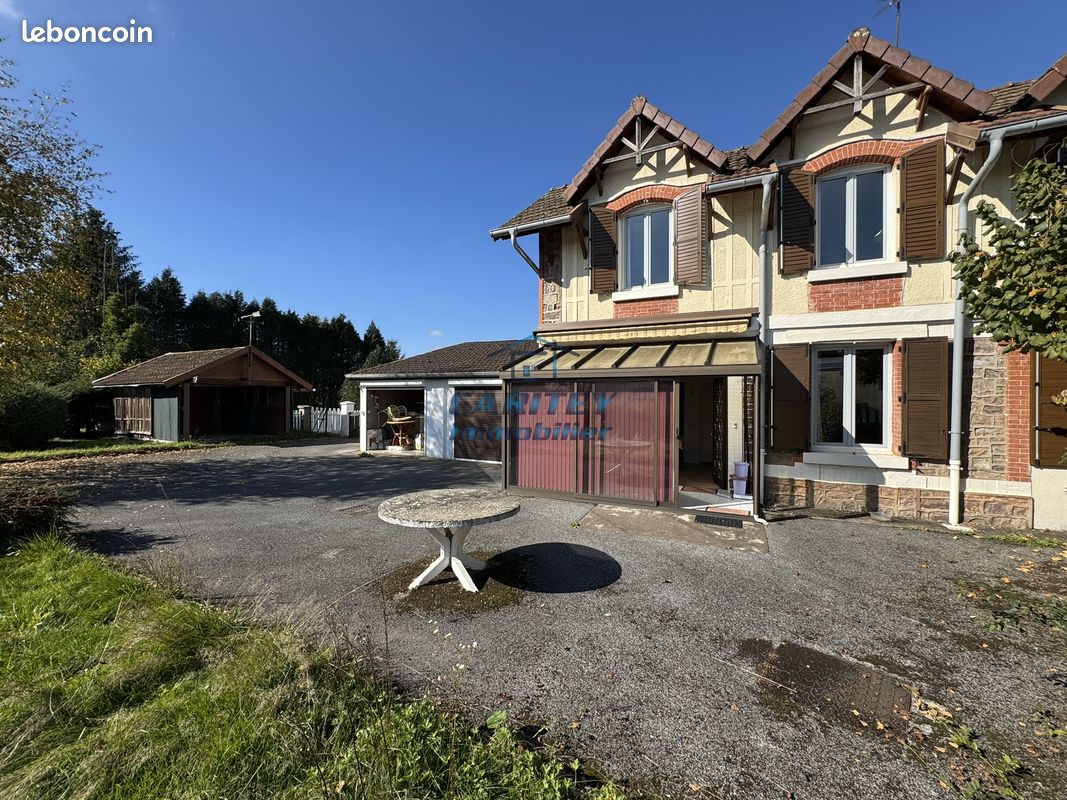 Maison 5 pièces 83 m² · à Mélisey · 83 m² · 89 000 €