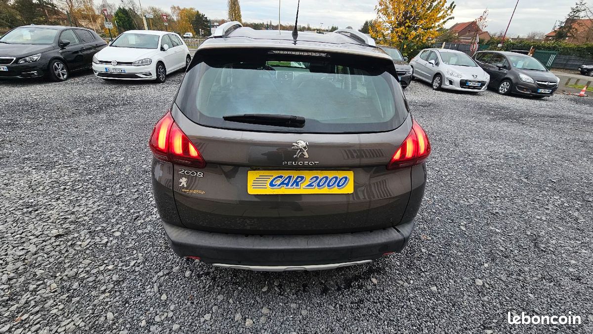 Peugeot 2008 1.2 thp 110 chv allure (image 9)