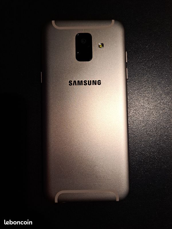 SAMSUNG Galaxy A6 - 32 Go - Doré - Débloqué (image 3)