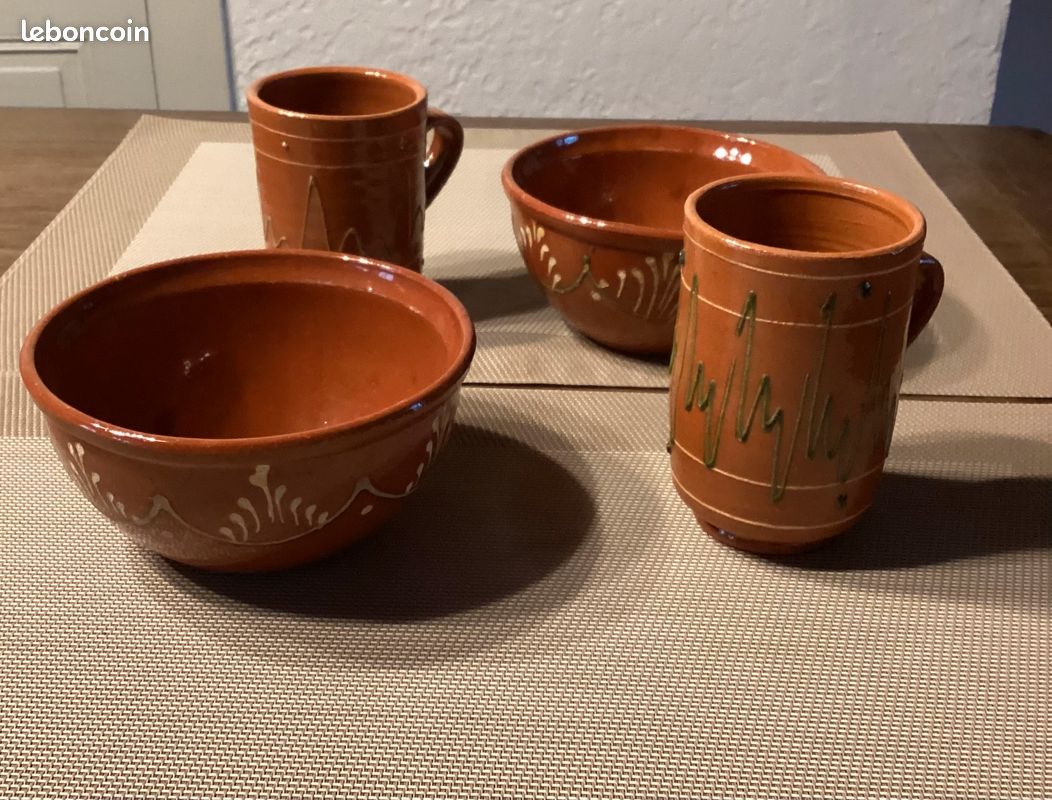Lot de 2 bols et 2 Mugs en poterie vernie Vintage (image 1)